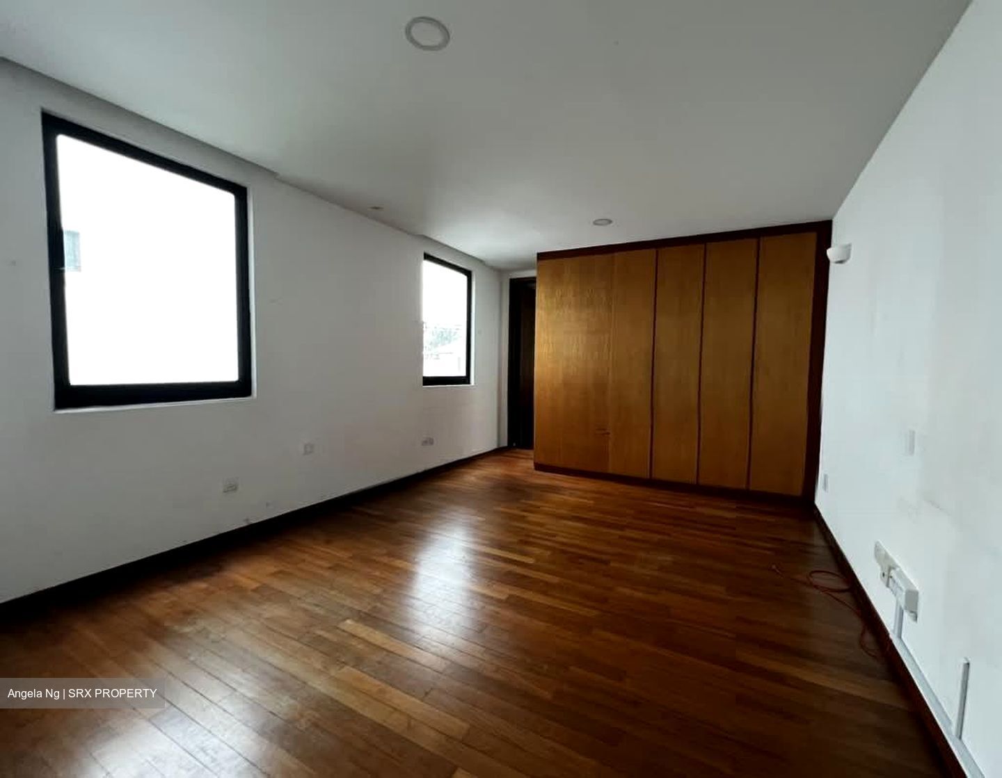 Duchess Avenue (D10), Semi-Detached #572015181